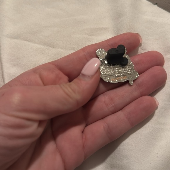 Disney parks munchling series 2 Emile French vanilla creme puff - Picture 2 of 3